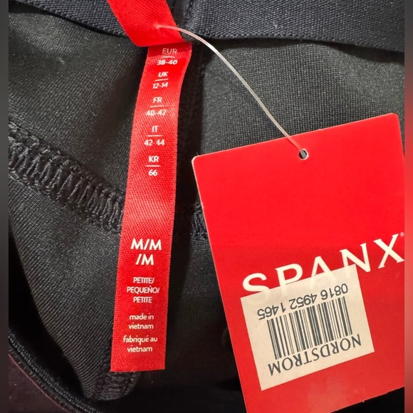 Spanx Black Leather Like Ankle Skinny Pants - Picture 7 of 7